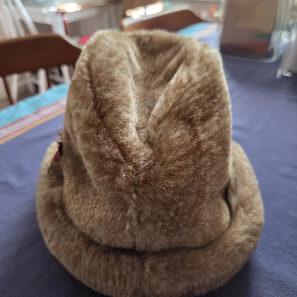 Vintage Men's Hat Brown Fedora Hugger Cap with Flap